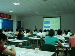 王繼武老師授課照片