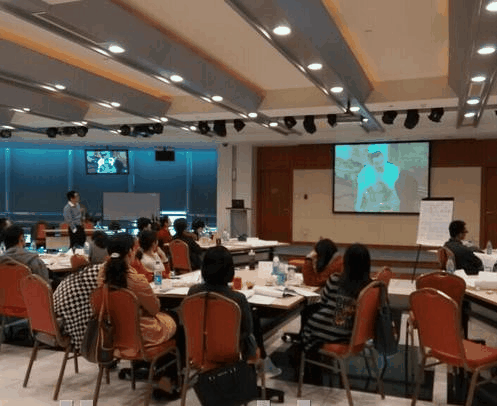 曹玉峰老師授課圖片