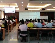 張?chǎng)┾x授課見(jiàn)證