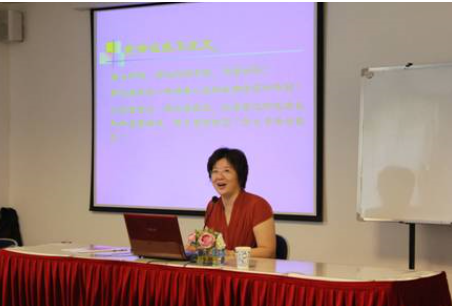 傅杰英老師授課現(xiàn)場