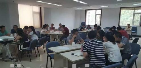 河北中煙集團講課