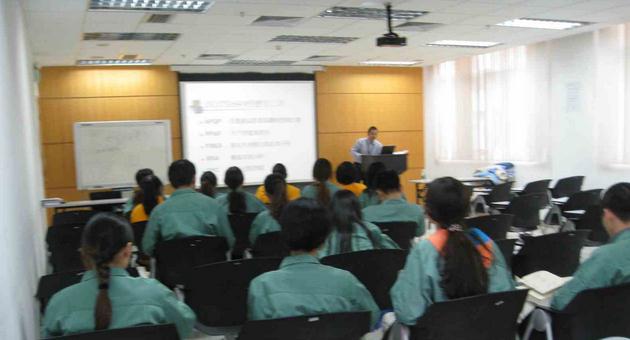 劉俊老師授課圖片