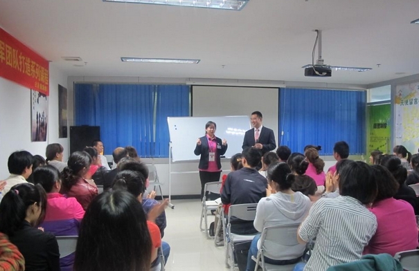 黃濤老師授課圖片