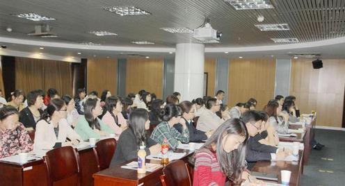 畢振洲老師授課圖片