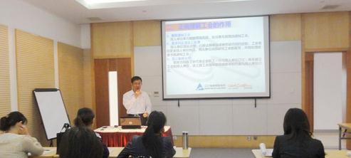 畢振洲老師授課圖片