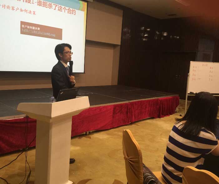 曾子熙老師-中國移動惠州公司-2015年9月22號-CMOT客戶服務(wù)關(guān)鍵時(shí)刻第三期